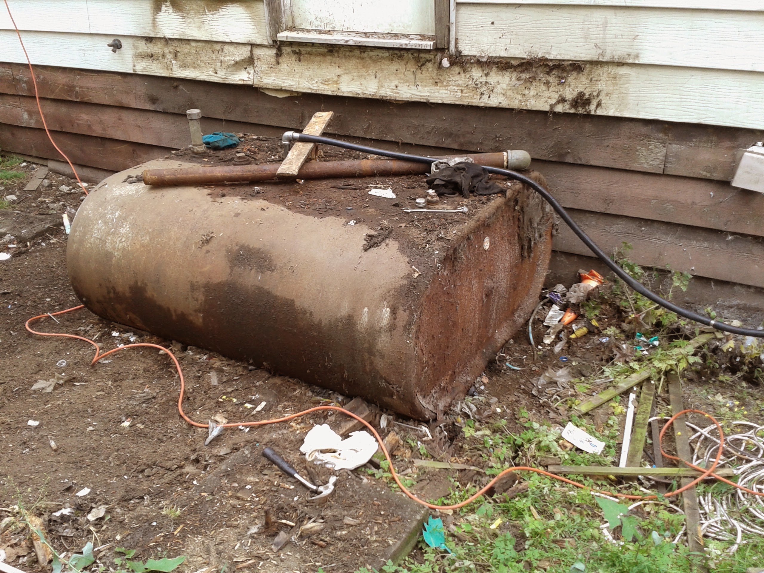 Oil tank pump-out service